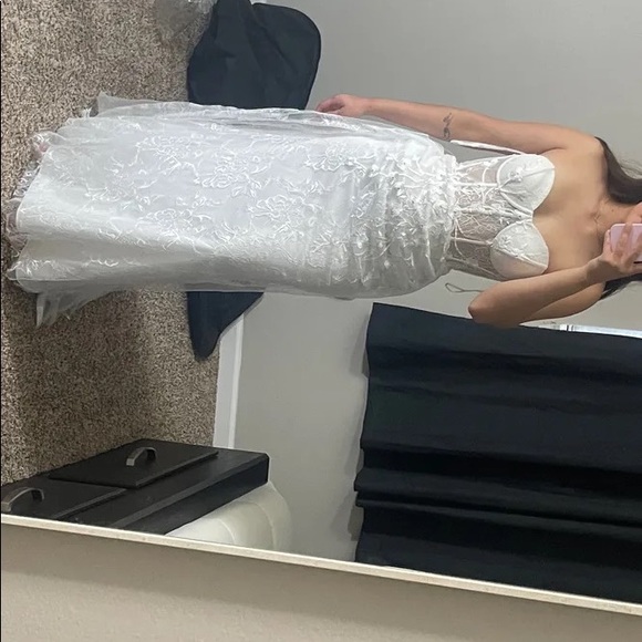 NWOT Lulus Luxe Elegance White Lace Embroidered Rhinestone Strapless Maxi Dress - Picture 17 of 17